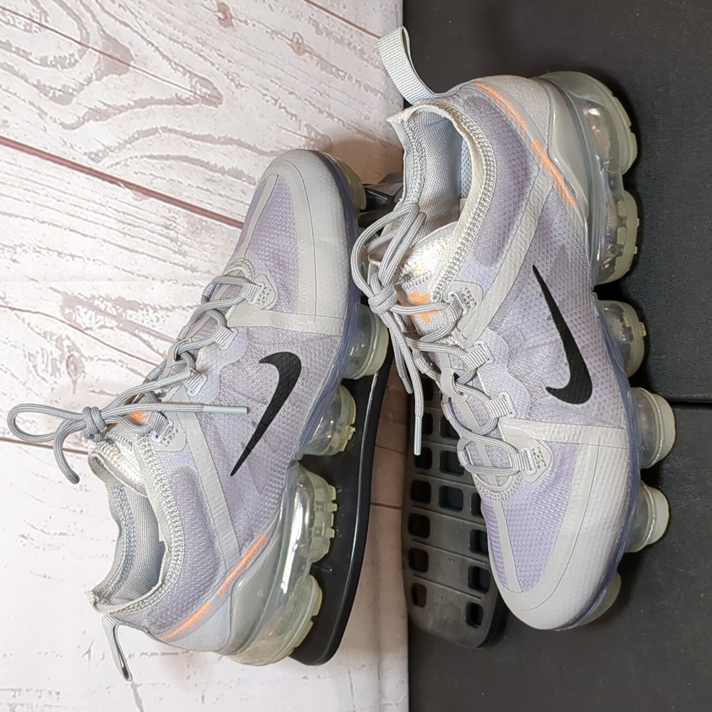 Nike Vapormax 'Wolf Grey' GS Size 6.5 or Women's 8
